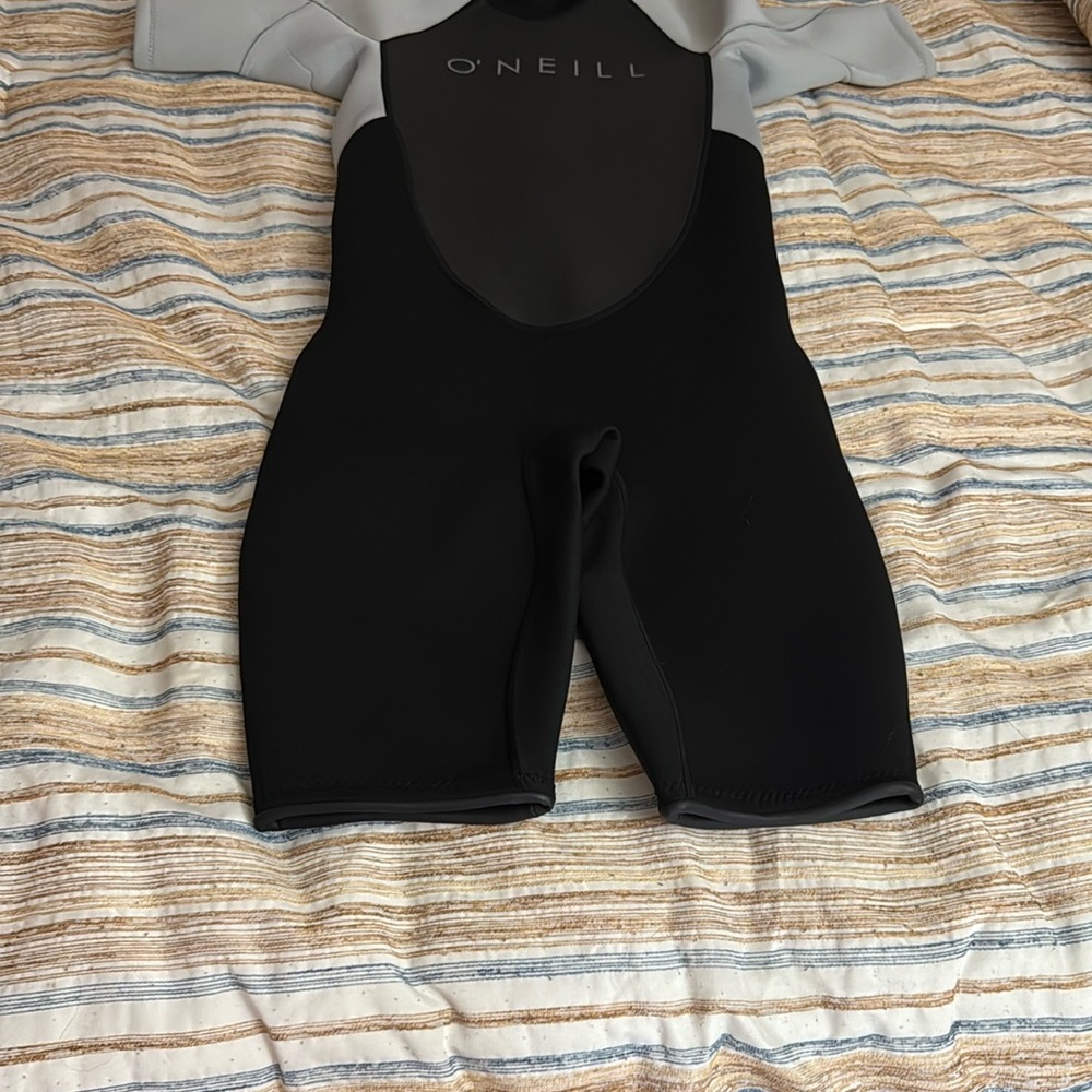 O'Neill Two-Tone Black and Gray Wetsuit